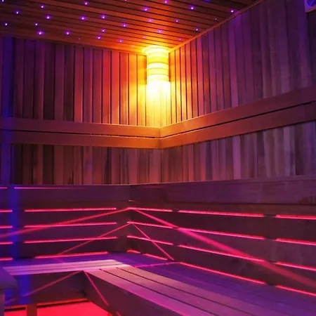アパートホテル Club Fuered バラトンフレド